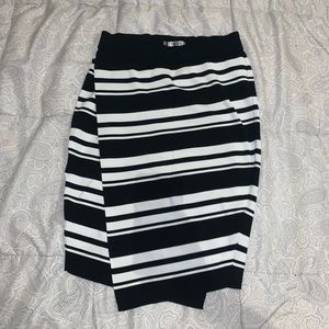 Stretch striped pencil skirt